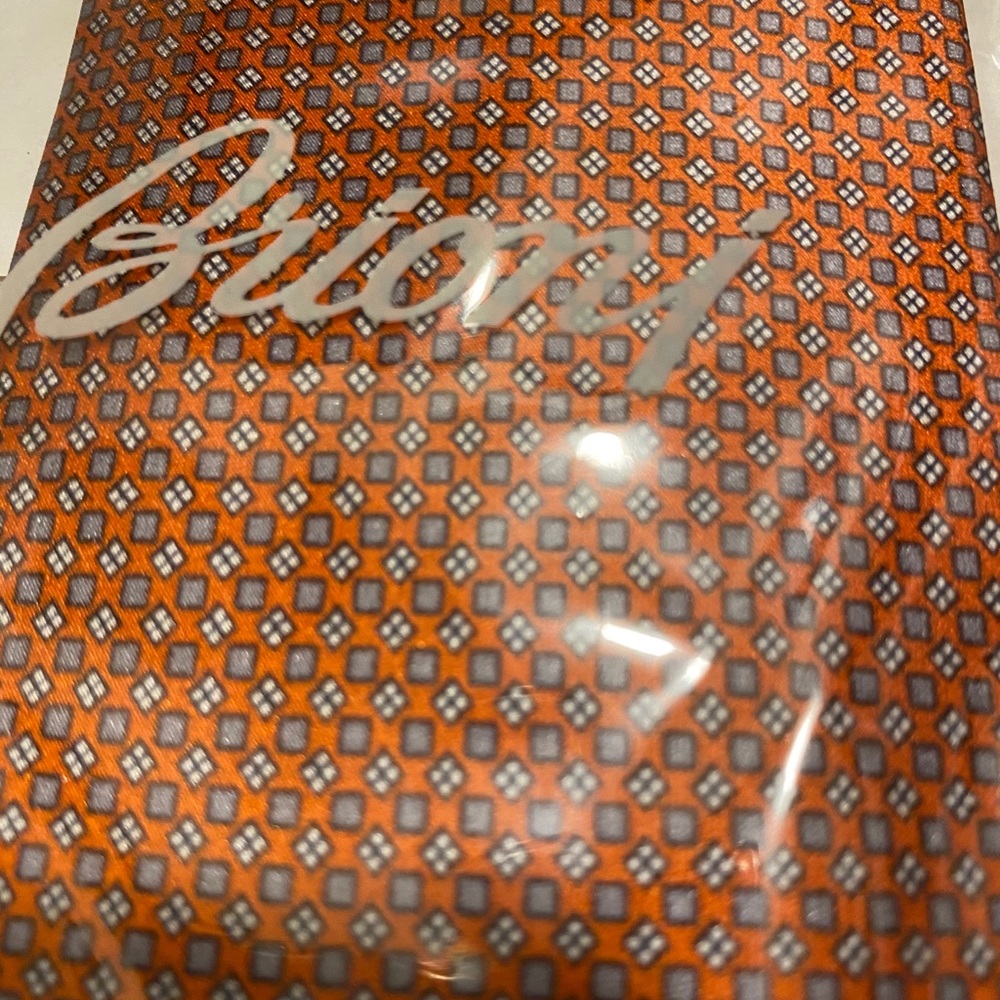 Brioni silk tie